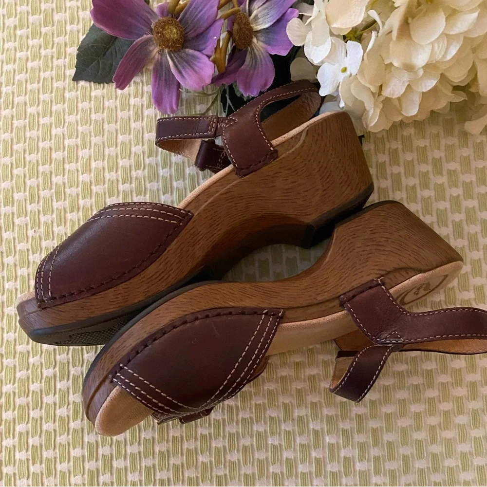 🍂🌻Dansko Women’s Sandals🌻🍂 - Picture 4 of 10